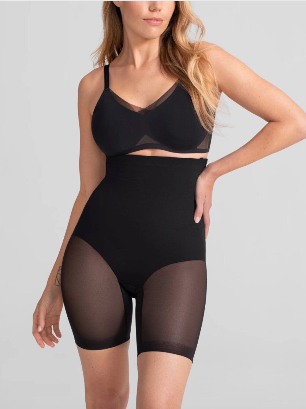 HoneyLove SuperPower Short All Over Black Targeted Shapewear